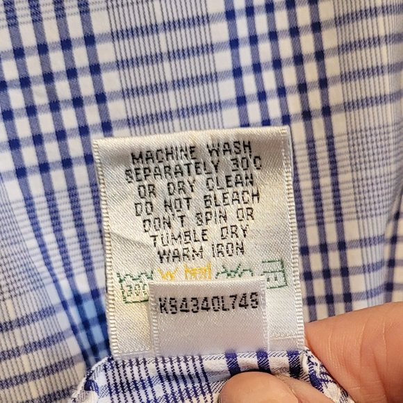 Men's Bugatchi shaped fit button up- Navy/White plaid pattern- Size XXL - Picture 9 of 10